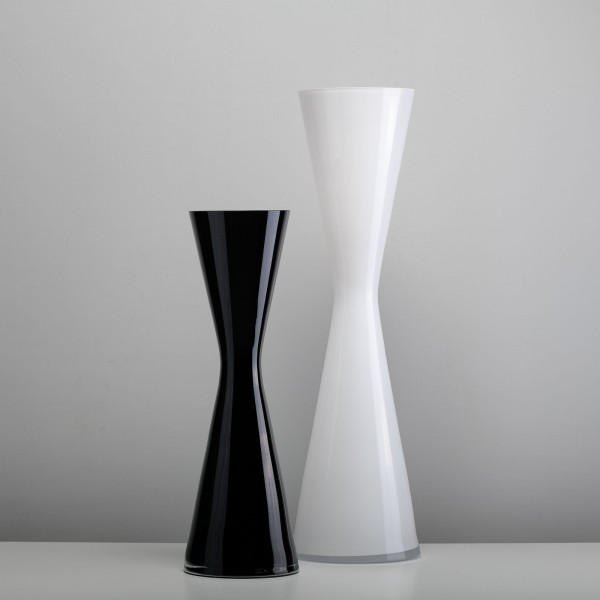 NUOMA: Vaza "smėlio laikrodis" 17-6645 balta 80cm