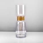 NUOMA: Vaza 17-2480 skaidri su auksu