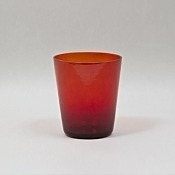 NUOMA: Žvakidė raudona stiklinė